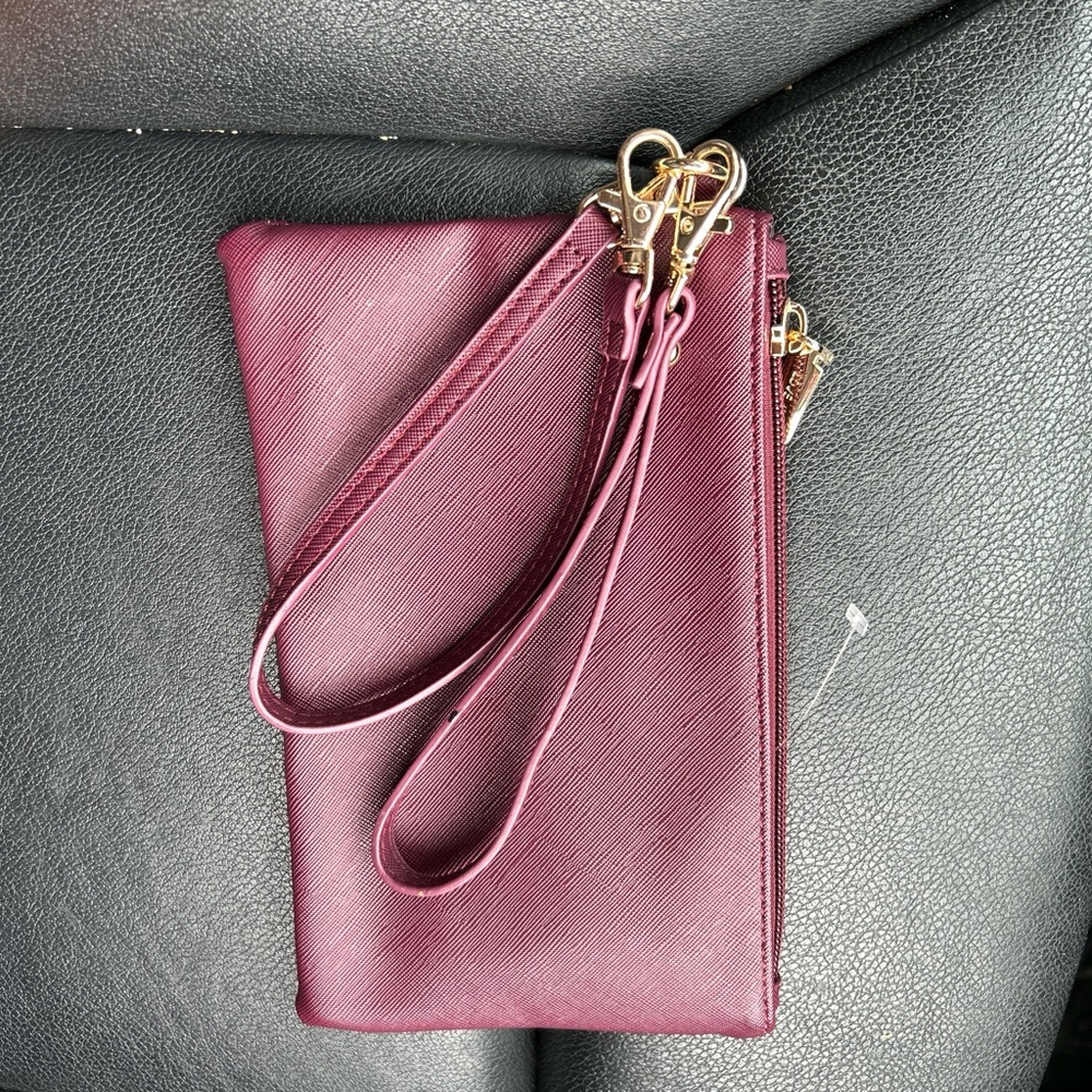 Chic Purple Wristlet Clutch